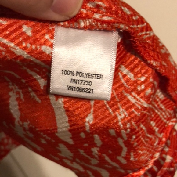 Liz Lange Ruffle Maternity Top - Picture 5 of 6